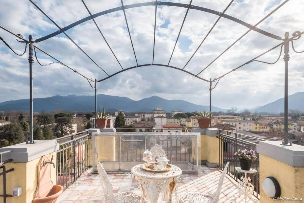 Casa Maria - Attico Di Lusso Vicino Alle Mura Lucca Exteriér fotografie